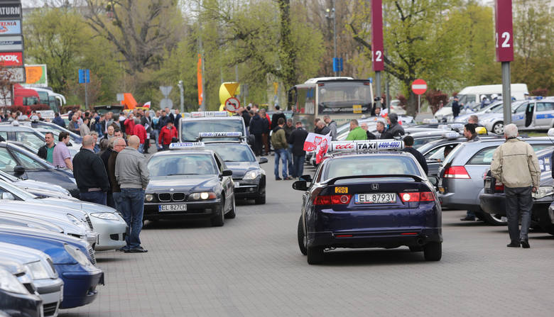 Wracając z imprezy nie musimy być skazani wyłącznie na taksówki. Uber rozpoczyna działalność w Wodzisławiu Śl. i okolicznych miastach. 