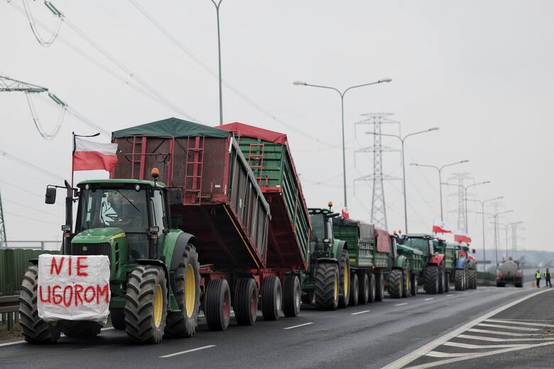 Łącznie protestujący rolnicy zgłosili na poniedziałek (11 marca) 18 zgromadzeń w całej Wielkopolsce.