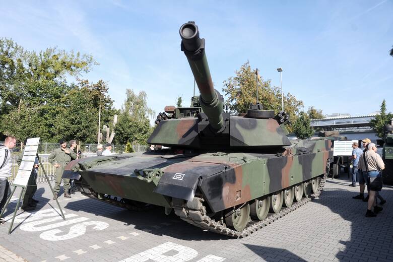 M1A1 Abrams zaprezentowany na terenie Muzeum Broni Pancernej.
