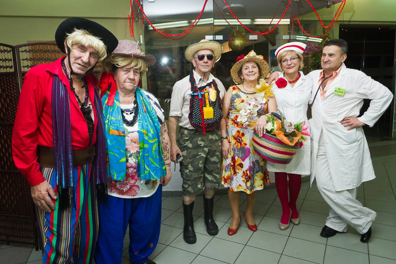 Tak seniorzy bawili się podczas Balu Maskowego w bydgoskim klubie Modraczek.