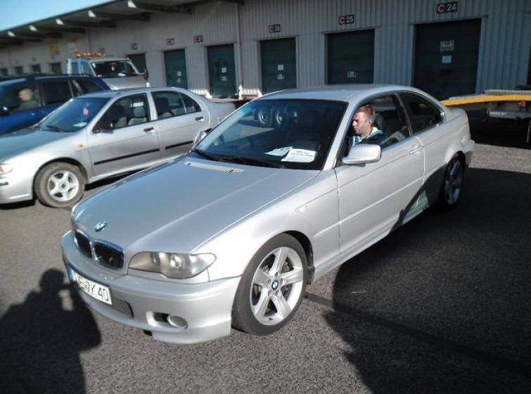 BMW 330d 204 KM 2003 r. za 28000 zł
