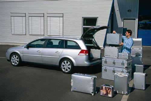 Fot. Opel: Bagażnik Vectry ma objętość 530 l.