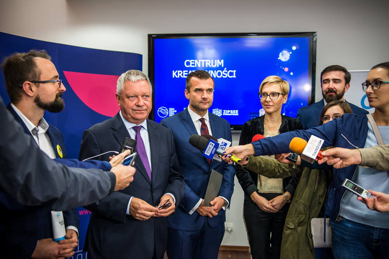 We wtorek, 30 października, prezesi ŁSSE i Związku "Cyfrowa Polska" podpisali umowę powołującą Centrum kreatywności.