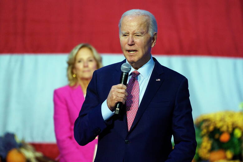 Prezydent USA Joe Biden „ułaskawi” dwa indyki na Święto Dziękczynienia.