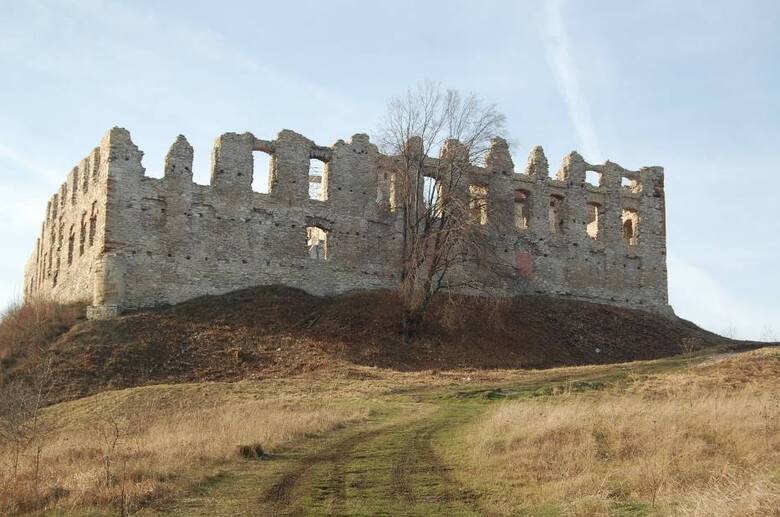 Zamek w Rabsztynie z ruiny zmienił się w atrakcję turystyczną