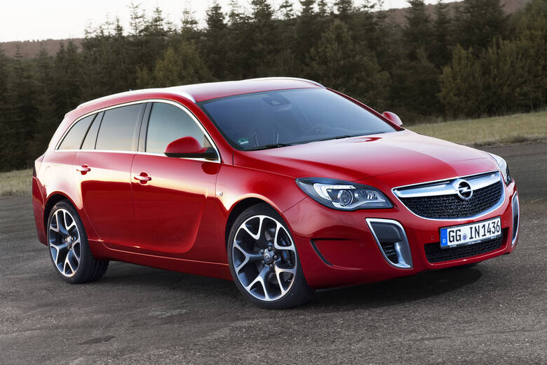 Klasa średnia - Opel Insignia OPCŚrednie spalanie 11,0l/100 kmFot. Opel