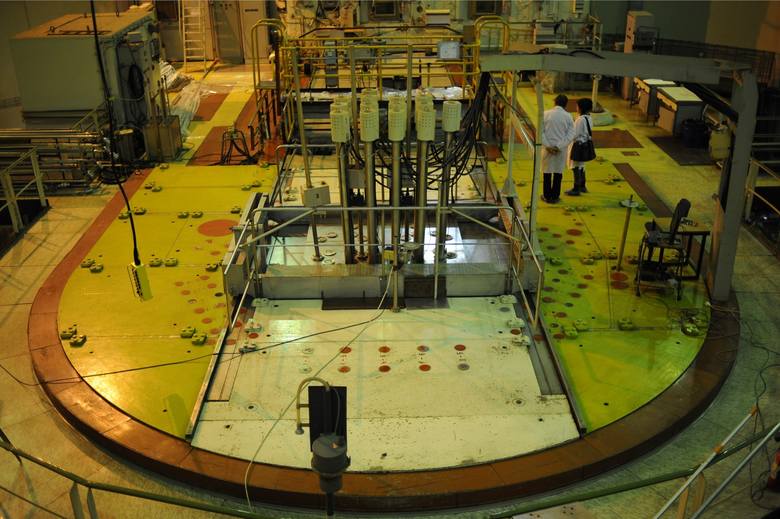 Jedyny w Polsce czynny reaktor atomowy nosi imię Marii Skłodowskiej-Curie, znajduje się w Świerku k. Otwocka