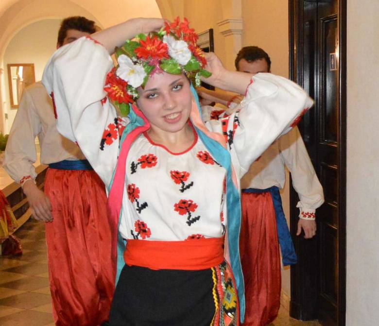 Białoruski zespół tańca ludowego wystąpił w łowickim muzeum [ZDJĘCIA]