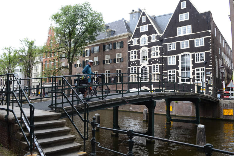 Amsterdam, czyli rower na rowerze. Na każdym kroku