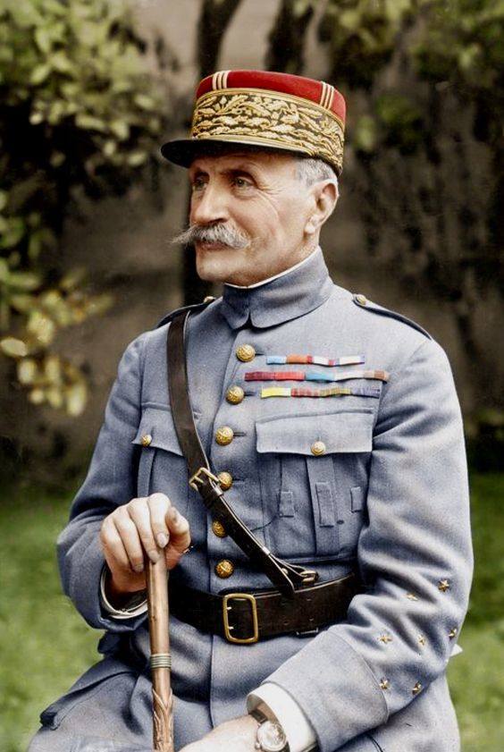 Marszałek Ferdynand Foch dbał - w interesie Francji - by linia demarkacyjna była wprowadzona, dążył do zatrzymania walk w Wielkopolsce
