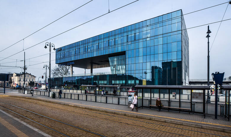 Bydgoszcz również ma nowy dworzec. Inwestycja PKP pochłonęła prawie 200 milionów złotych, znaczna część tej sumy pochodziła ze środków unijnych