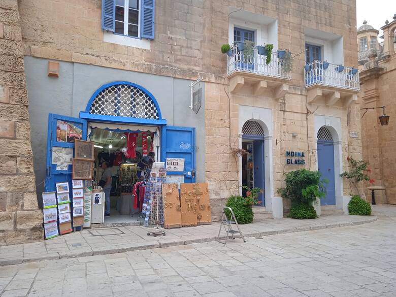 Mdina - sklep w średniowiecznym mieście