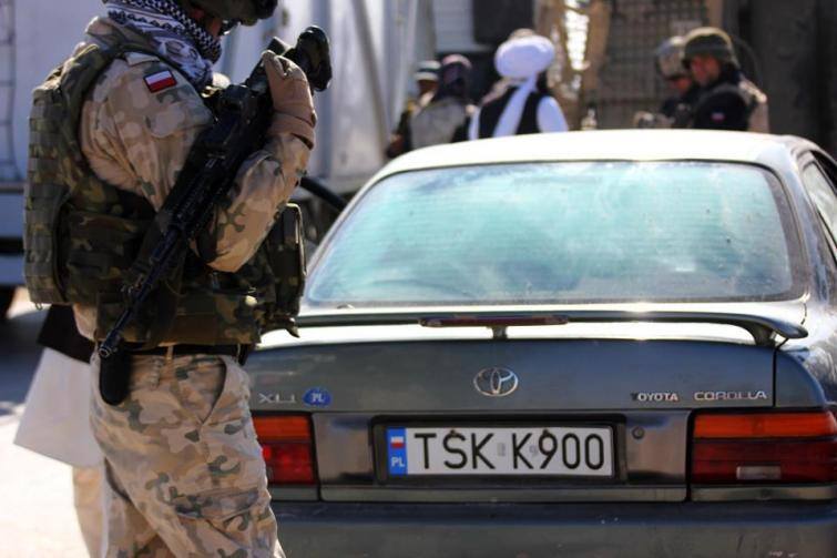 Toyota na skarzyskich numerach w... Afganistanie