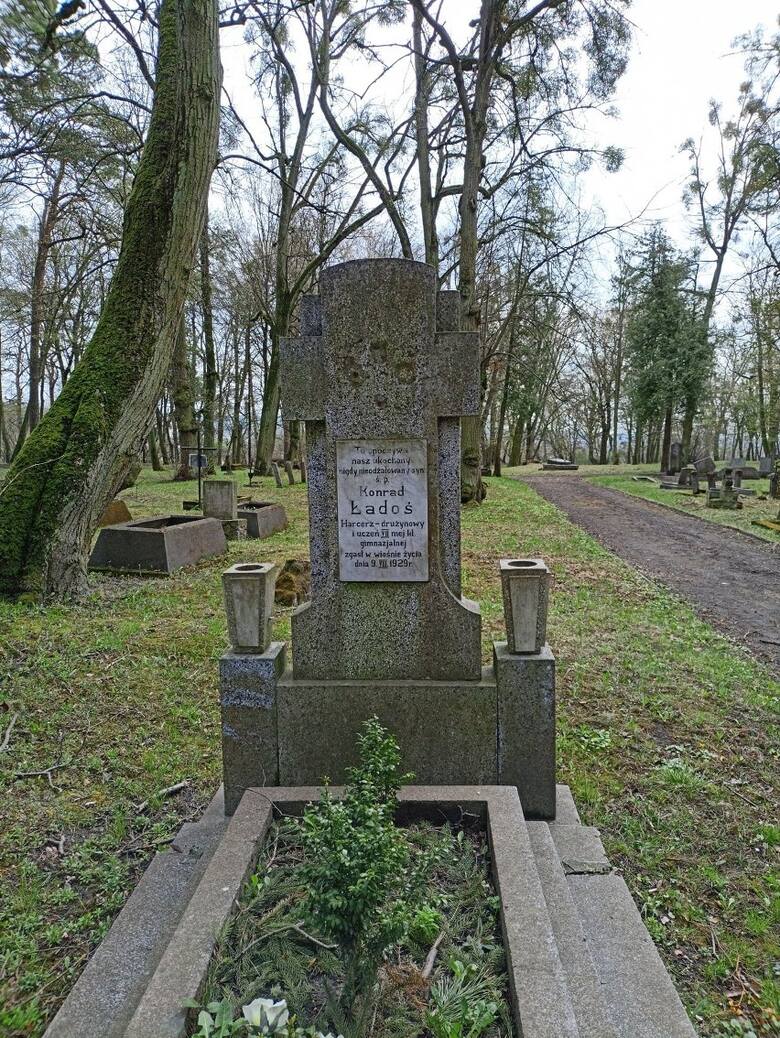 Pod Cytadelą będzie trwała kwesta na rzecz ratowania grobu harcerza Konrada Ładosia, który zmarł w 1929 roku. Grób znajduje się na Cmentarzu Garnizo