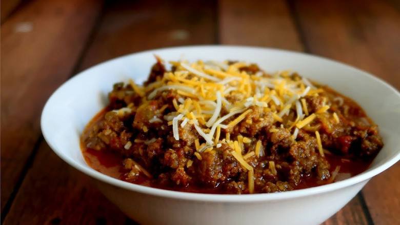 Chili con carne - jak zrobić i z czym podawać? Przepis na jedno z najbardziej popularnych dań kuchni meksykańskiej