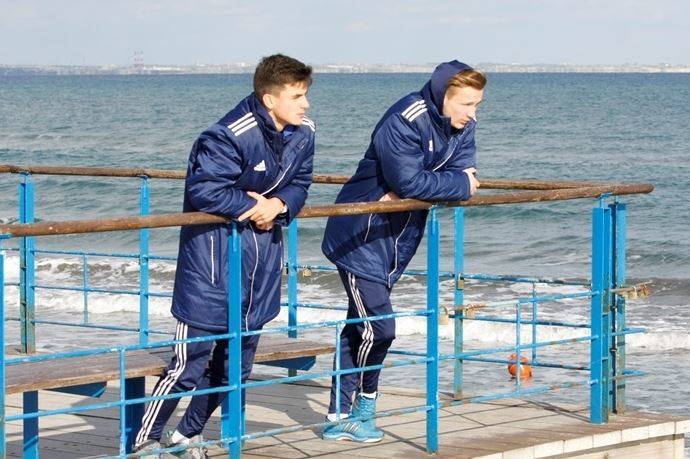 Piłkarze Niebieskich zobaczyli morze [KORESPONDENCJA Z CYPRU]
