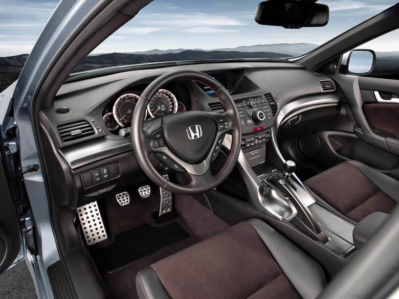 Używana Honda Accord VIII (2008 – 2015). Zalety, wady i typowe usterkiAccord ósmej generacji to samochód duży i wygodny, a do tego mało awaryjny. Ale