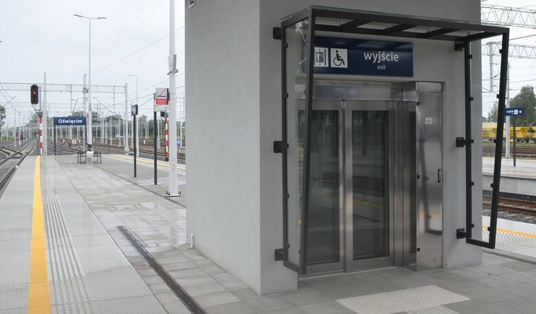 Na stacjach w Oświęcimiu i Chrzanowie wybudowano windy dla osób z ograniczeniami w poruszaniu