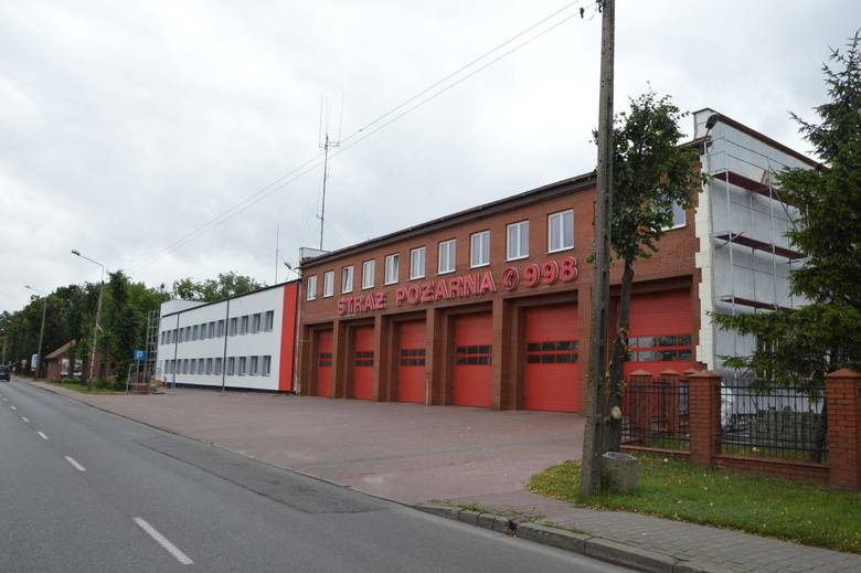 Powiatowa Komenda Państwowej Straży Pożarnej w Łowiczu zmienia swoje oblicze [Zdjęcia]