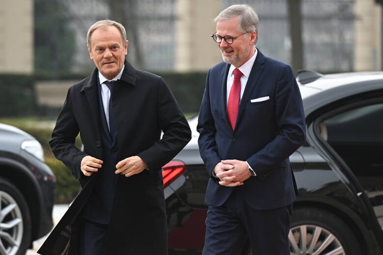 Premier Donald Tusk spotkał się z szefem czeskiego rządu Petrem Fialą.