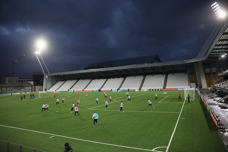 Stadion w Thorshavn - tu zagra w czwartek Polska