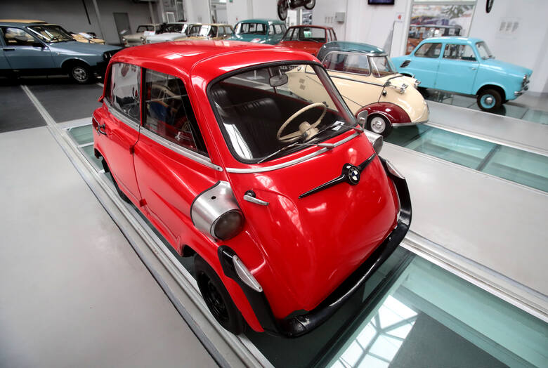 Toczydełko BMW pochodzi z 1958 roku. Zużywało 5 l paliwa na 100 km. Rozpędzało się do setki w… 27 sekund