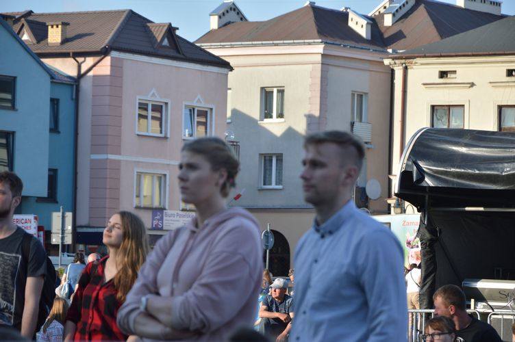 Maj Syty Fest 2019 w Skierniewicach: wieczorne koncerty, czyli czas na strawę dla ducha [ZDJĘCIA]
