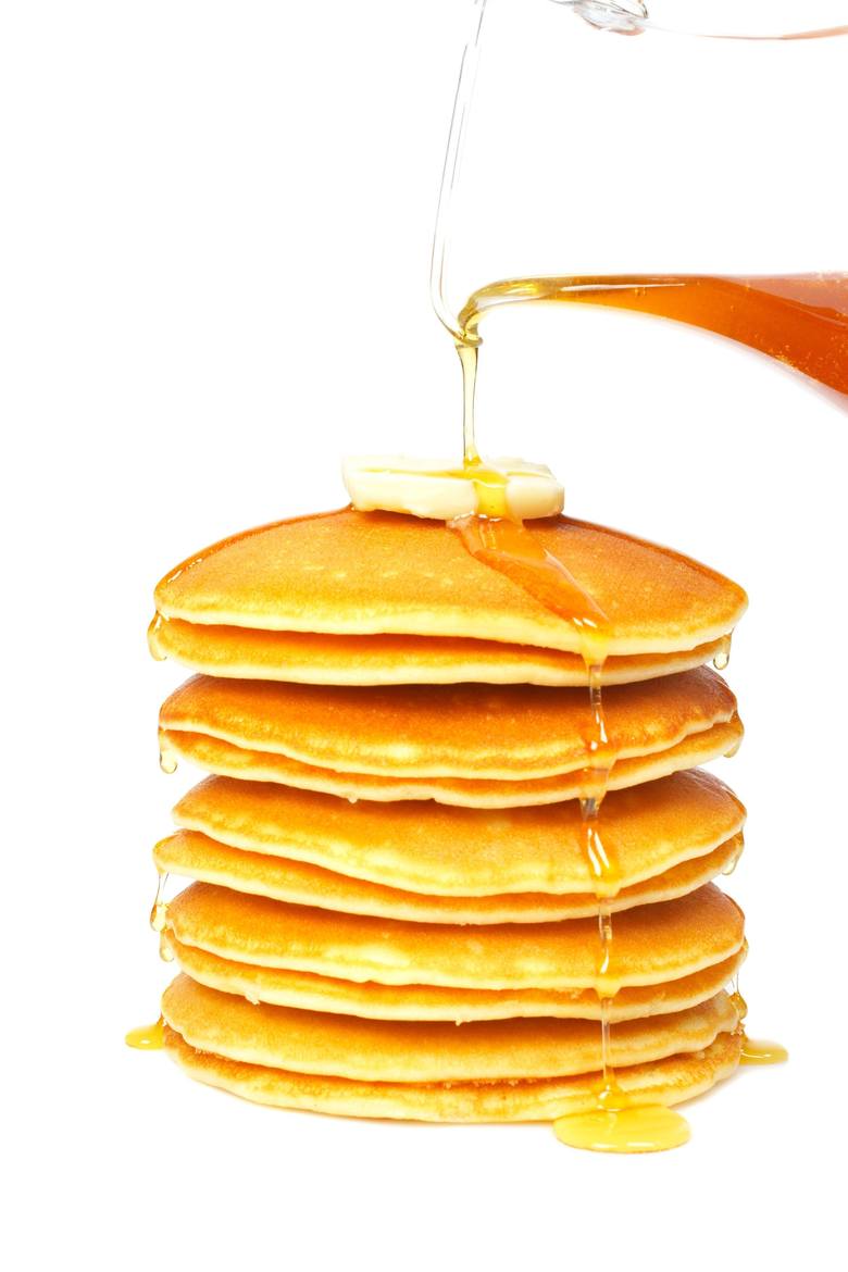 Naleśniki amerykańskie (pancakes) bardziej niż tradycyjne polskie naleśniki przypominają racuchy.