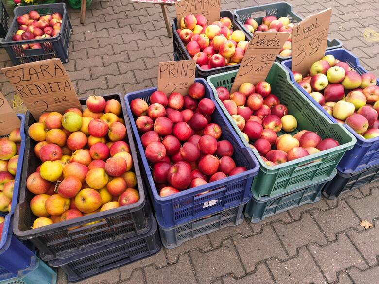 AgroNawigator, PKO Bank Polski: Według WAPA zapasy jabłek na początku lipca w Polsce wynosiły 94 tys. t, i były niższe o 29% r/r. Spadek zapasów, mimo