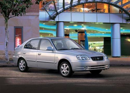 Fot. Hyundai: Jednym z najtańszych aut klasy kompaktowej jest Hyundai Accent – ceny od 42 tys. zł.