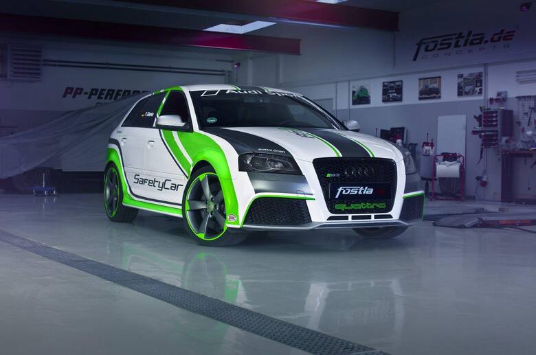 Audi RS3 Sportowy filtr powietrza, większy intercooler, akcesoryjny układ wydechowy oraz elektronika przygotowana przez PP-Performance zamieniła fabryczne