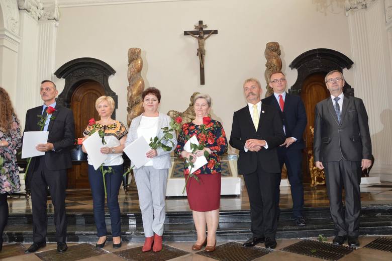 Miejsko-powiatowe obchody Dnia Edukacji Narodowej 2019 w Łowiczu [ZDJĘCIA]