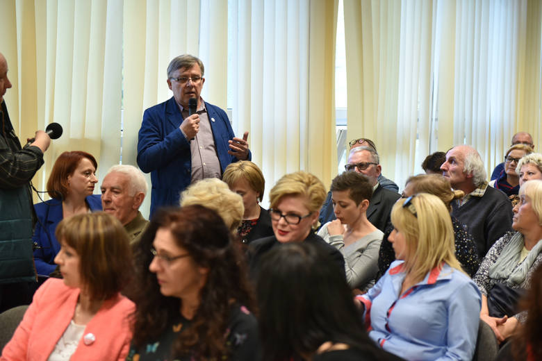 W Toruniu odbyła się debata o demokracji w naszym kraju.