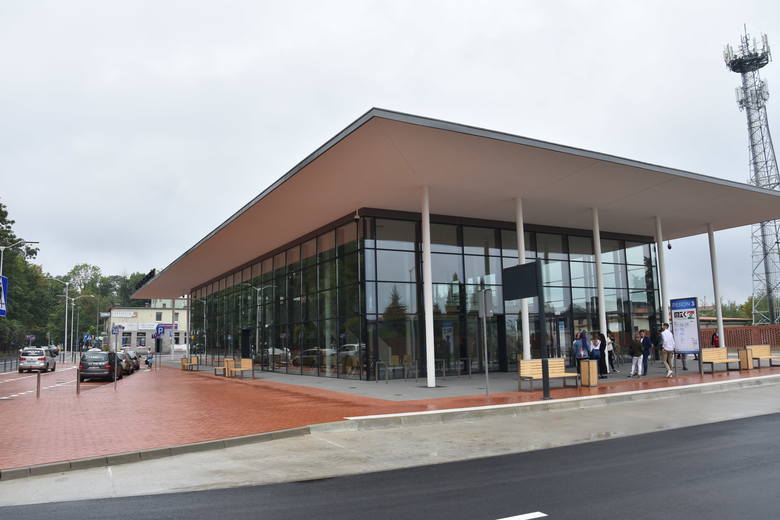 Nowe centrum przesiadkowe w Żorach to już Europa. Powstało w miejscu dawnego dworca autobusowego