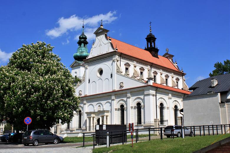 Katedra w Zamościu. Tutaj został pochowany Bazyli Rudomicz. 