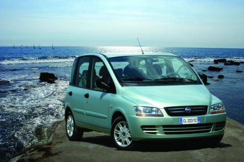 Fot. Fiat: Na nasz rynek wszedł minivan – Fiat Multipla.