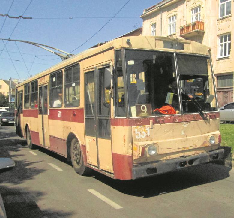 Stare autobusy to tam normalny widok. Pamiętają czasy Związku Radzieckiego.