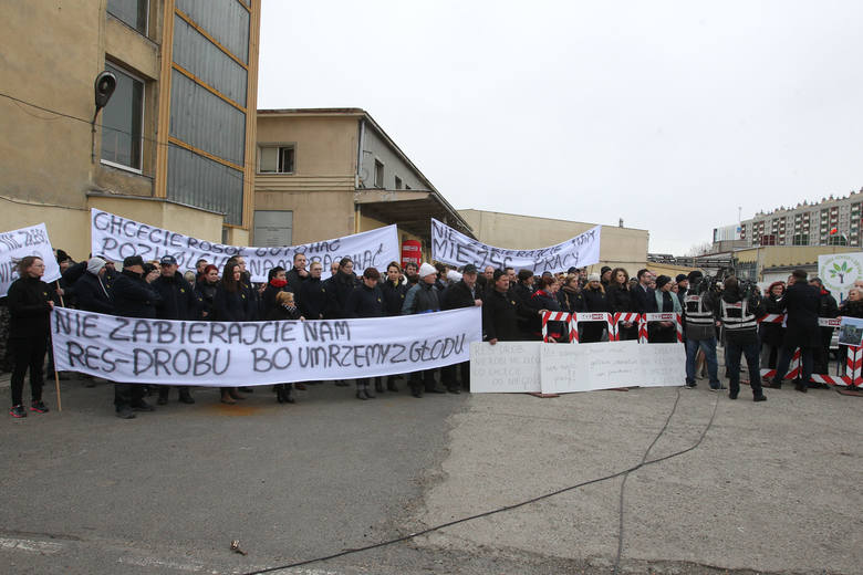Mieszkańcy osiedla 1000-lecia w Rzeszowie kontra pracownicy Res-Drobu. Konfrontacja na żywo, w telewizji