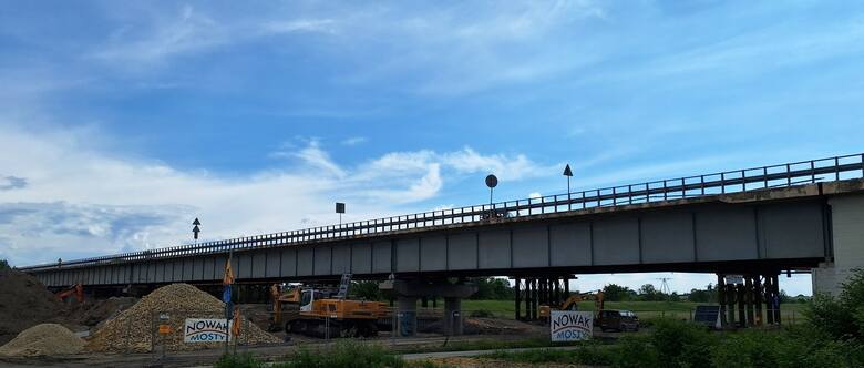 Przeprawa tymczasowa nad Wisłą w Jankowicach na czas przebudowy istniejącego mostu w ciągu drogi 781 jest gotowa