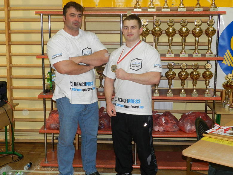 Trener Marcin Laśkiewicz (z lewej) i mistrz Kamil Kanas