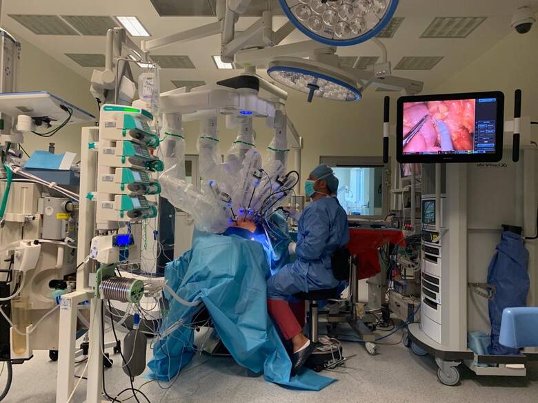 Operacja z wykorzystaniem robota da Vinci w Wojewódzkim Szpitalu Zespolonym w Białymstoku.