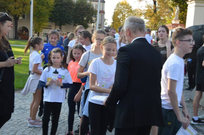 Bieg Papieski 2019 w Łowiczu. Na mecie pojawiło się około 350 osób [ZDJĘCIA]