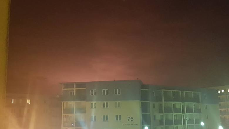 Wybuch i pożar w Murowanej Goślinie - widok z Moraska. 