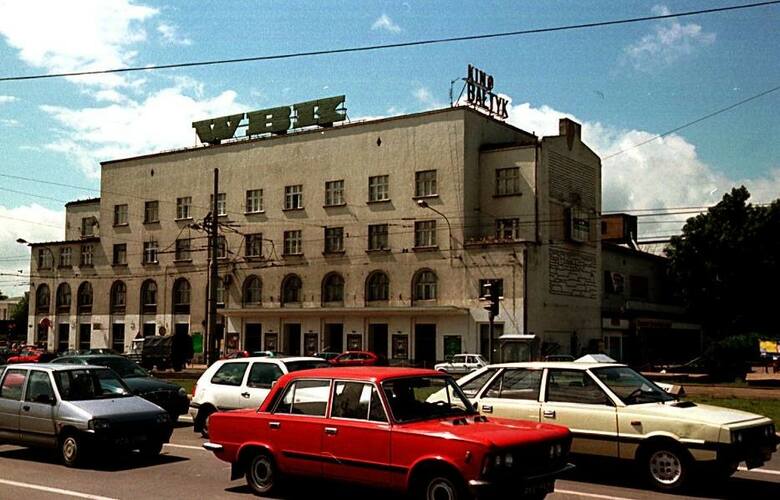 Kino Bałtyk w Poznaniu w 1999 roku.