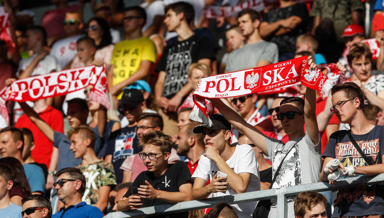 Mecz reprezentacji do lat 20 Polski ze Szwajcarią pokazał, jak duży jest głód dobrej piłki w Rzeszowie. Spotkanie młodzieżówek obserwował komplet - 12,5 tysiąca kibiców.