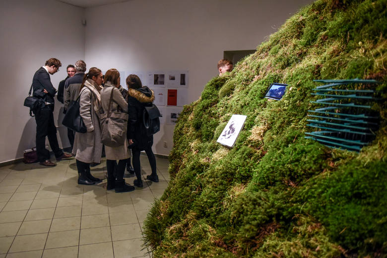 W Galerii Curators’Lab pokazywana jest instalacja architekta Hugona Kowalskiego, jedynego Polaka, którego zaproszono do udziału w wystawie głównej Biennale Architektury w Wenecji