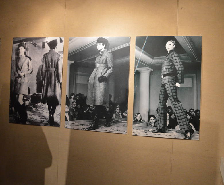 Wernisaż wystawy „Grażyna Hase. Moje pół wieku z modą" w Dworku Konstancji Gładkowskiej w Skierniewicach [ZDJĘCIA]