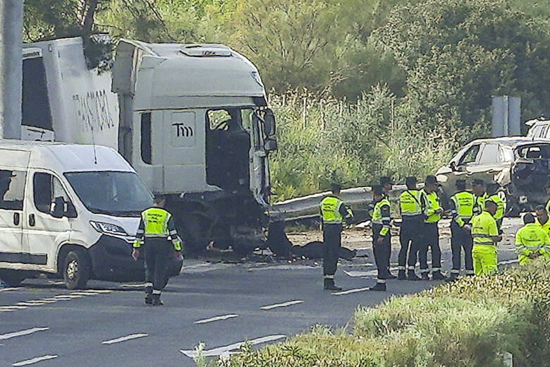 Wypadek miał miejsce w Los Palacios niedaleko Sewilli.