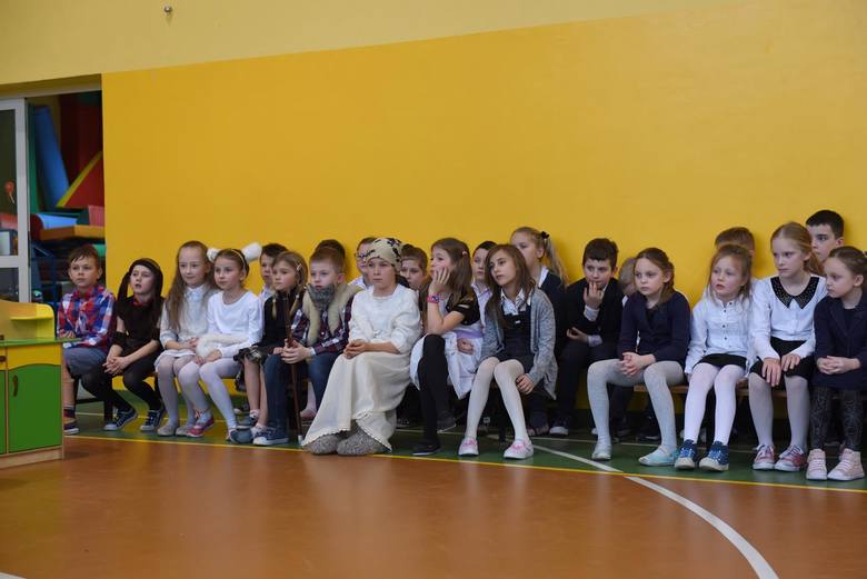 Dzień Babci i Dziadka w Szkole Podstawowej nr 7 w Skierniewicach