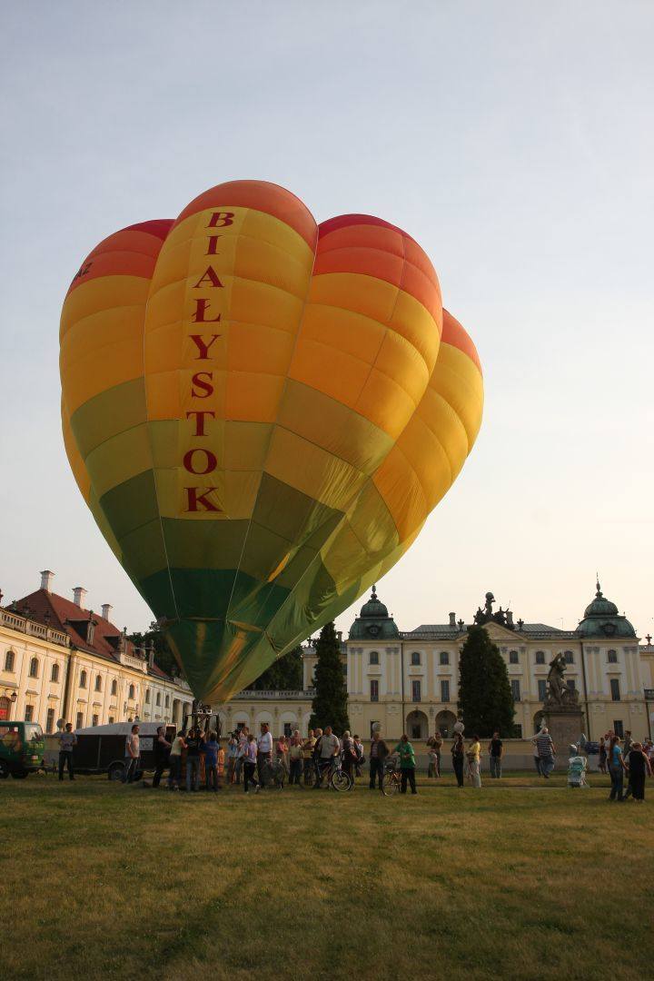Balon przed Pałacem Branickich - 2008 rok